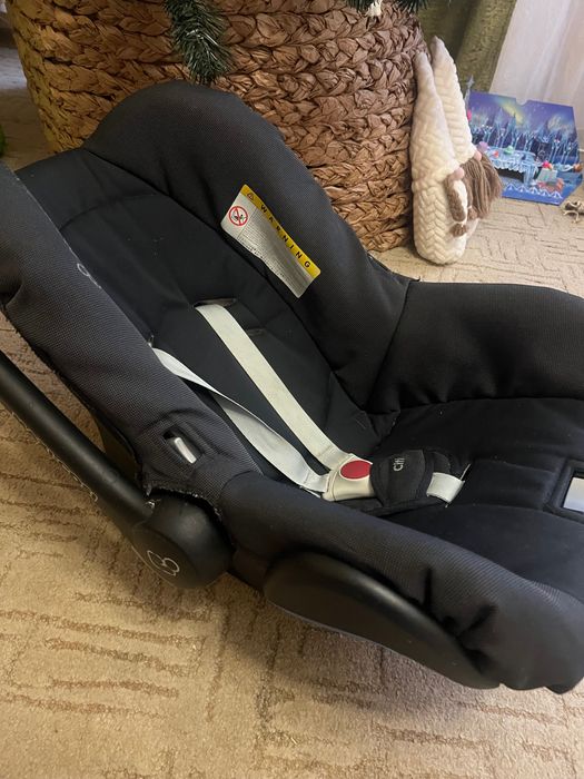 Автокрісло люлька maxi cosi city