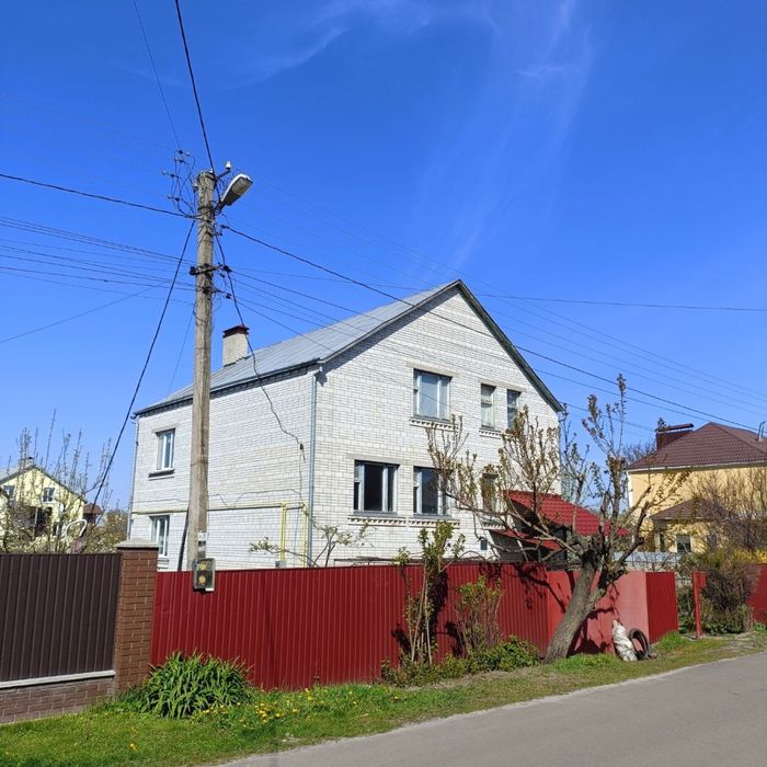 Продаж будинку права сторона Борисполя Київ 20 км