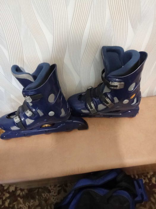 Роликові ковзани з захистом та сумкою