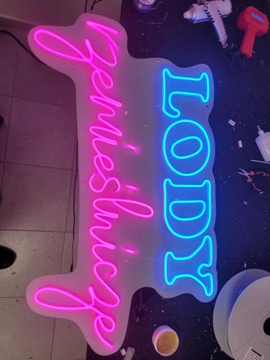Neony LED do Kebabu Logo Restauracja Producent Neonów
