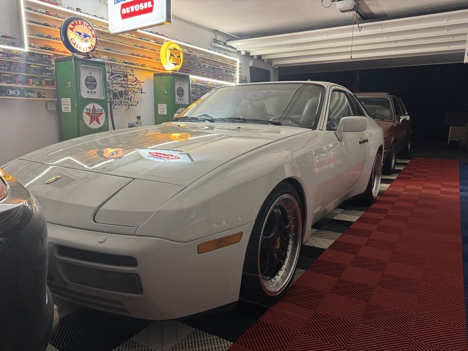 Porsche 944 turbo