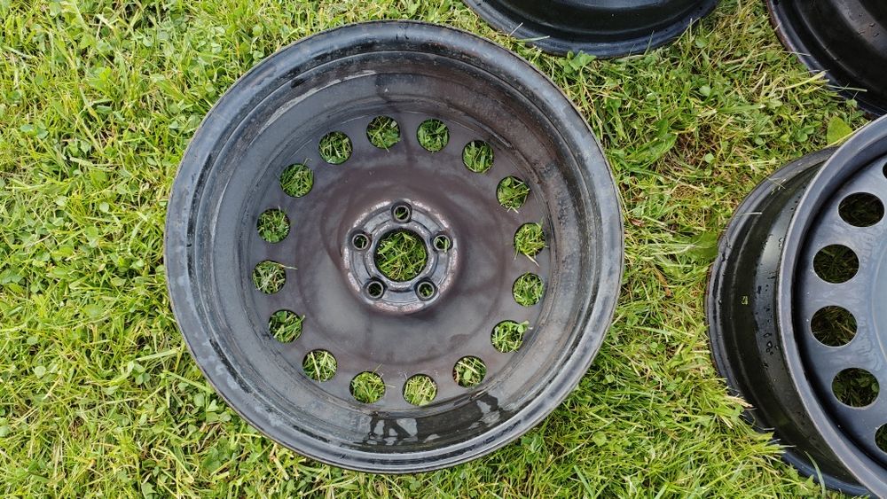 Felgi stalowe 16" 5x100 VW Skoda Seat Audi bdb stan