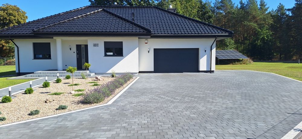 Profesjonalne układanie kostki brukowej. Brukarstwo