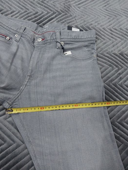 Nowe spodnie tommy hilfiger
