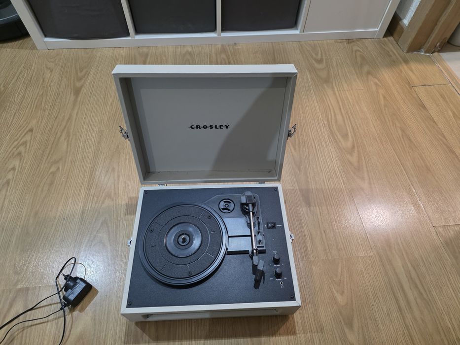 Gira-Discos Crosley com Bluetooth – Como Novo