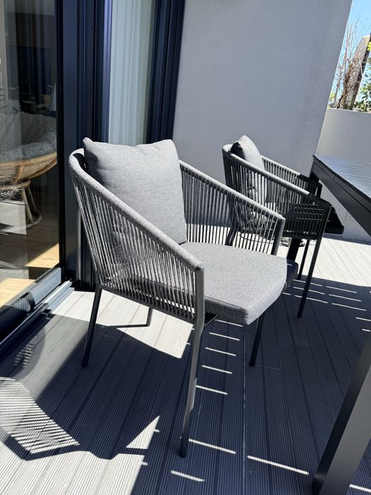 Conjunto de mesa e cadeiras exterior