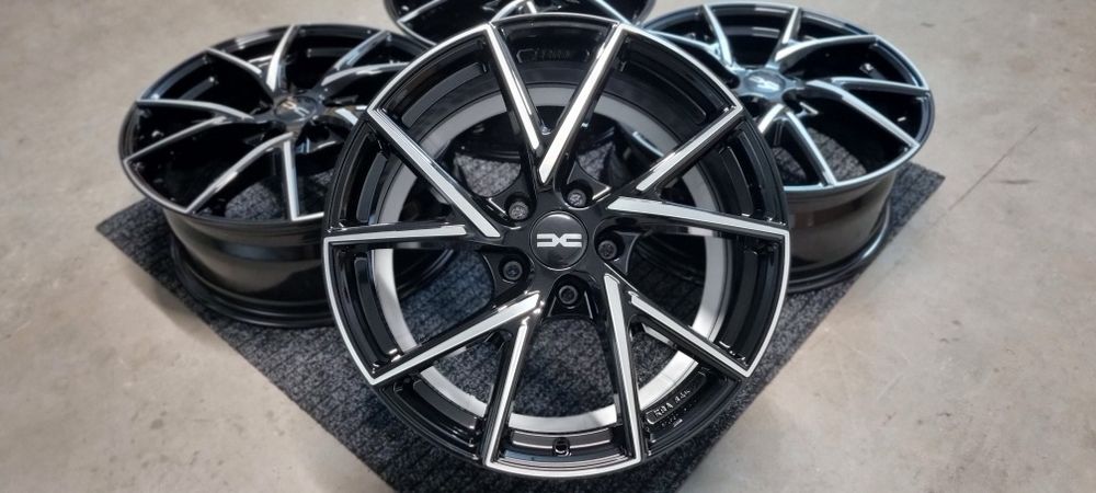 Dacia Duster 18 " alufelgi nowe 5x114.3 Duster I / II Czarne / Poler