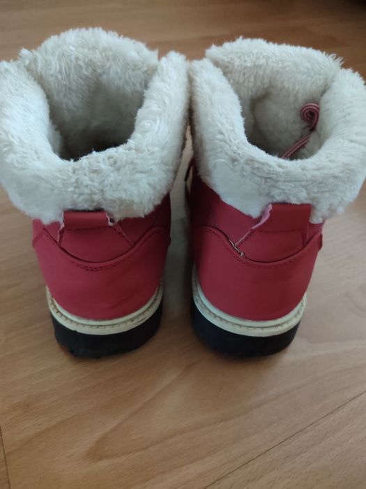 Жіночі зимові черевики