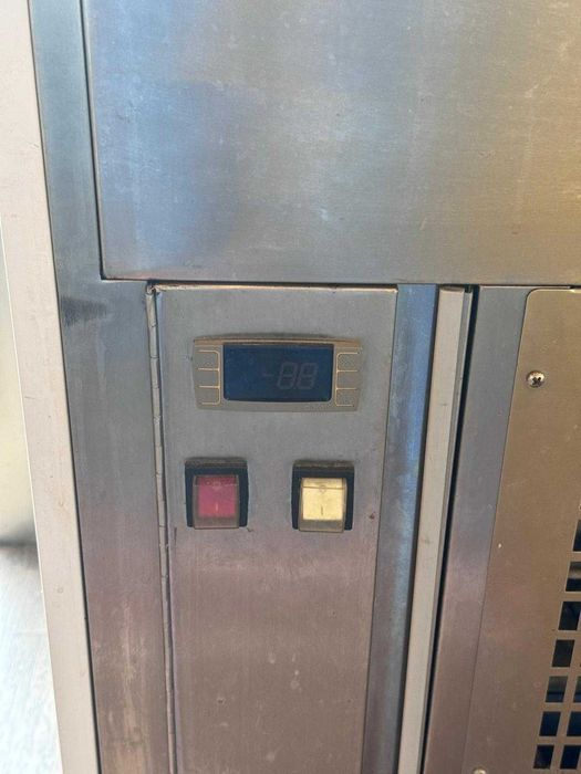 Armário frigorífico c/ portas de correr - Expositor Frio Pastelaria