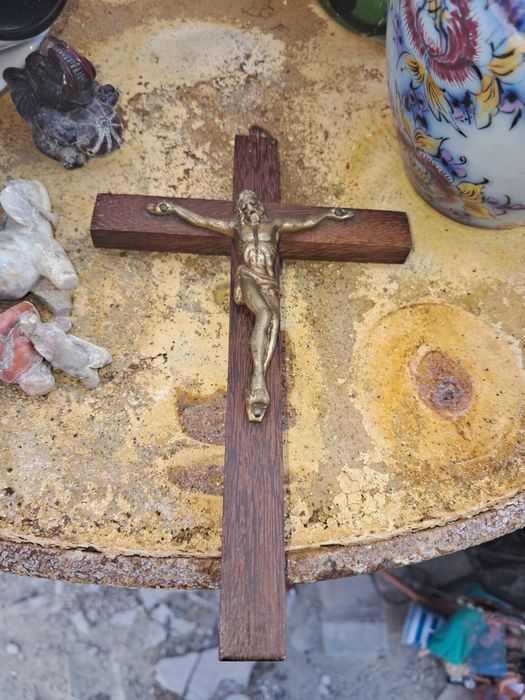Cruzefixo em madeira