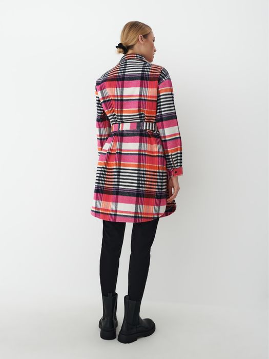 Piekny Plaszcz w krate Mohito