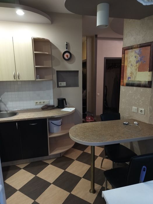 Газовий котел біля лісу