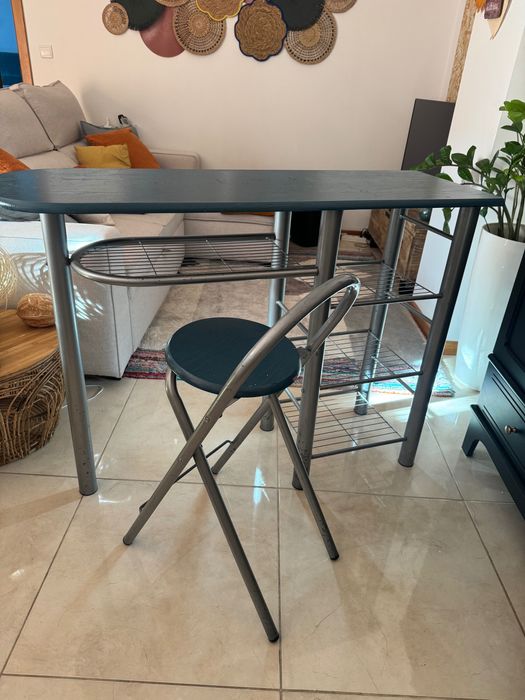 Móvel ilha com arrumação