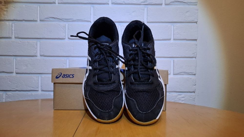 ASICS halówki 1071A104 r. 42.5 – używane, dobry stan