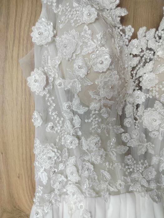 Elegancka suknia slubna