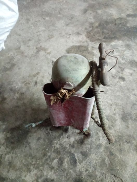 Pulverizador de sulfato antigo