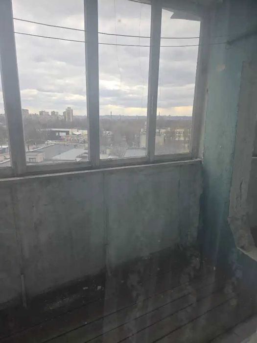 Продам 4к квартиру, косметичний ремонт, вул.Янтарна Лівий берег
