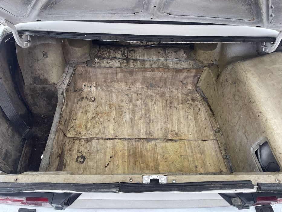 Продам . Ваз 2106 1.3 бензин.