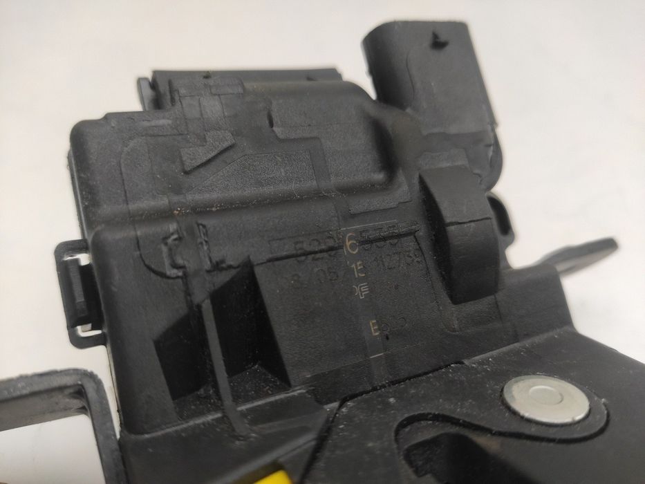 Fechadura / fecho da mala FIAT 500X (334_)