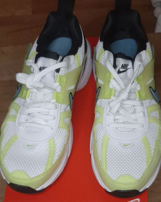 Оригінальні Nike V2K RUN 42.5