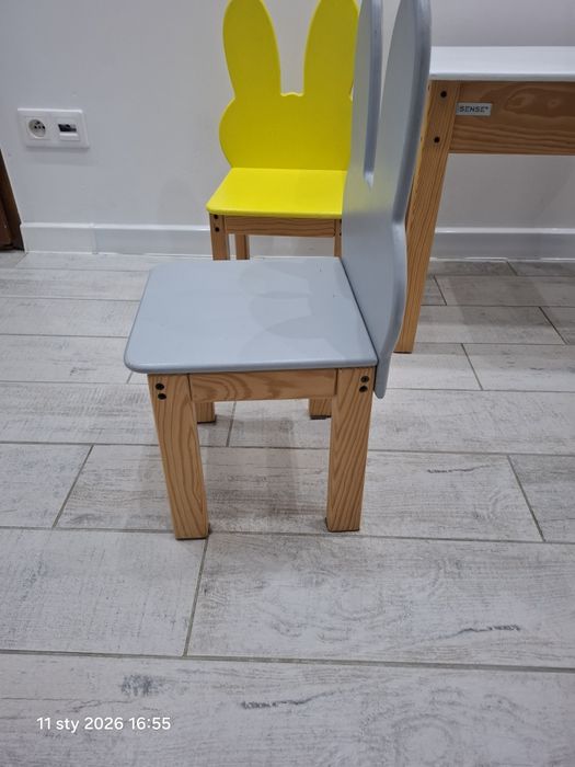 Kpl stolik + 2 krzesełka