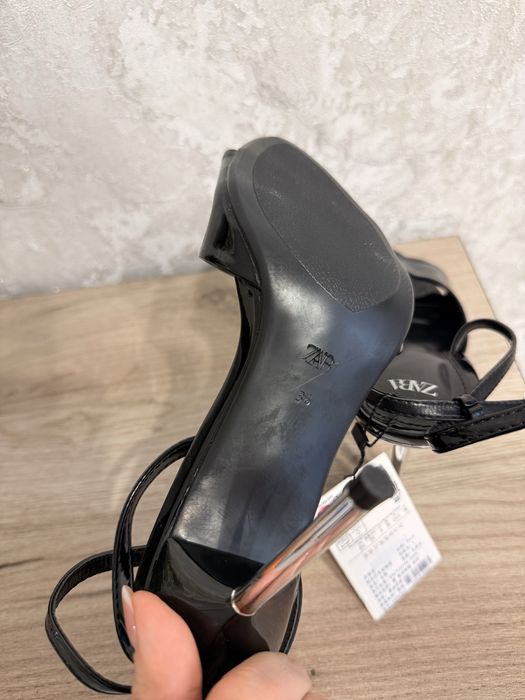 Босоніжки в стилі ZARA