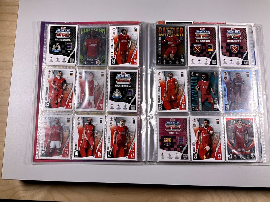 TOPPS Match Attax 2023/24 Album + 376 Cards, Poster Original Metal Box