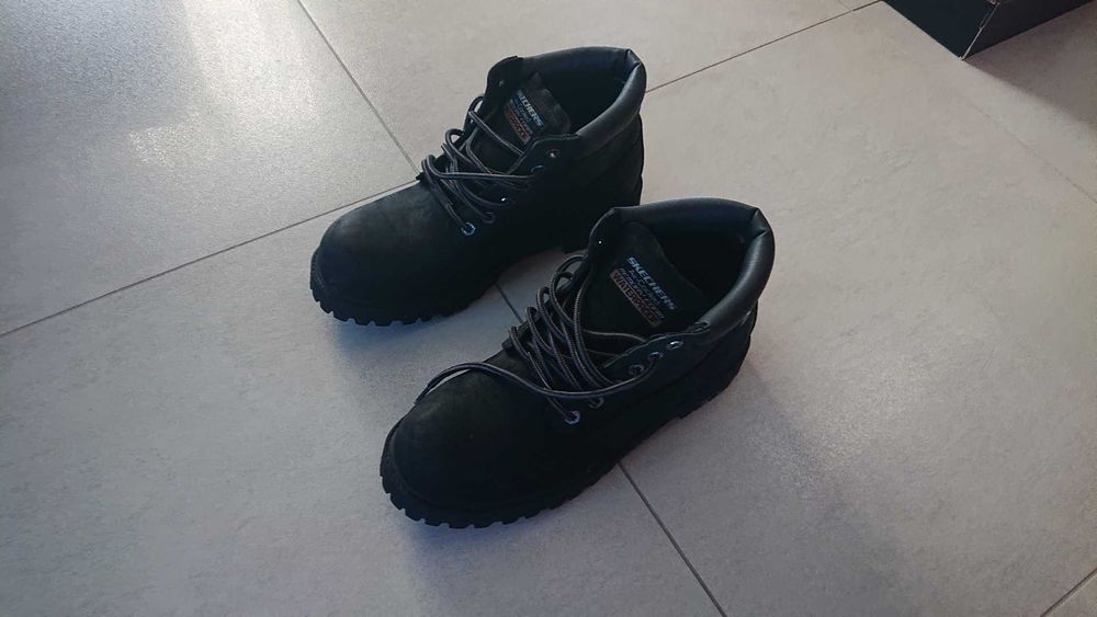 Buty zimowe męskie  SKECHERS WaterProof - rozmiar 46 czarne