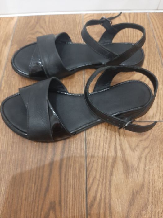 Sandałki lasocki 37 Śliczne