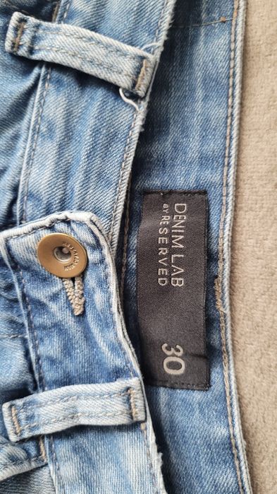 Krótkie spoednki jeans Reserved Denim rozm M, 30
