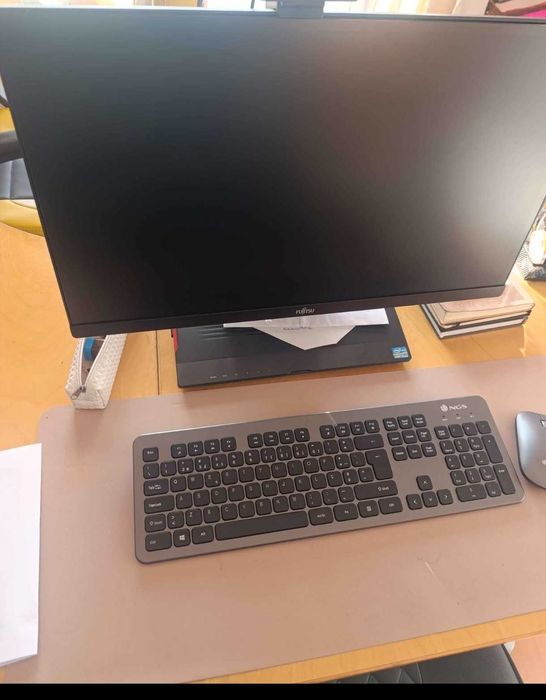 Computador Fujitsu Esprimo X923