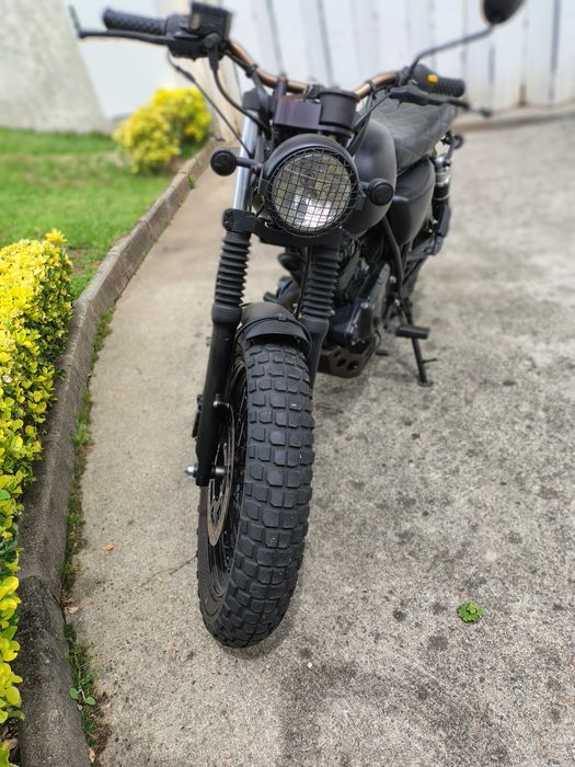 Moto mash 125 espetacular