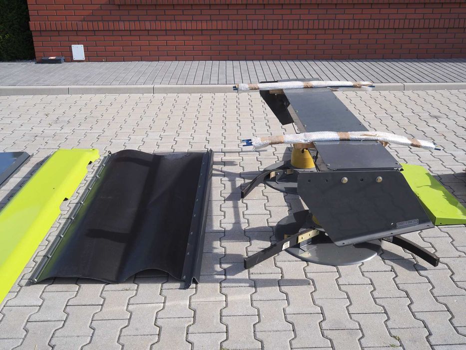 Claas Lexion - rozrzutnik kolb, rozdzielacz słomy