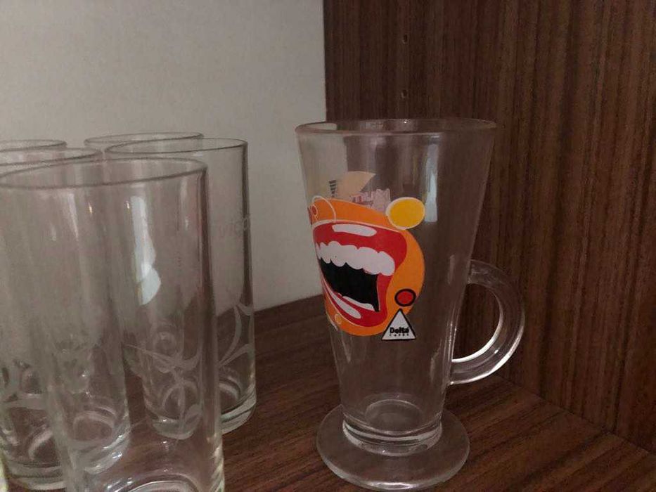 Copos com publicidade