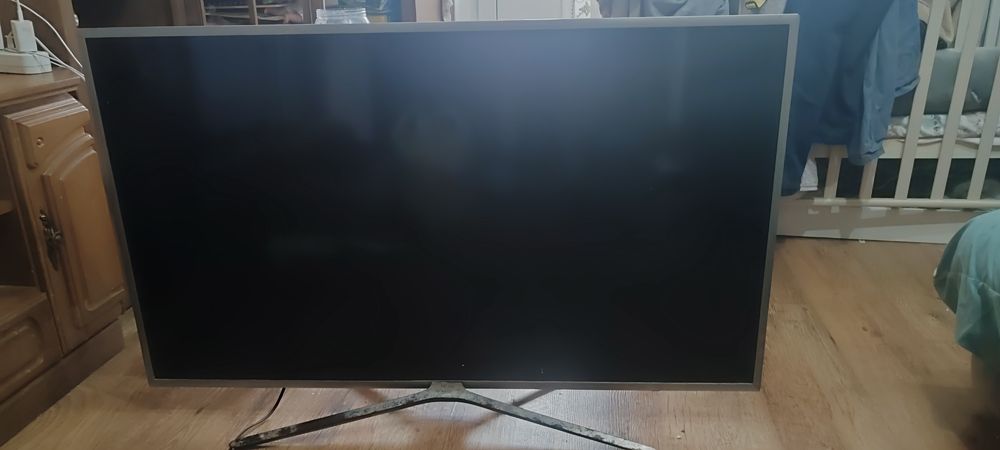 Телевизор Самсунг на запчасти или под ремонт