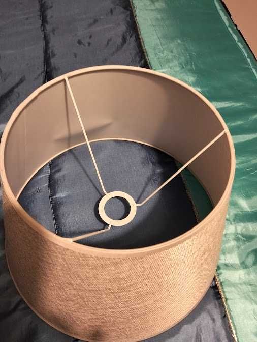 abajur de mesa ou candeiro de pé