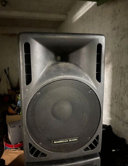 Colunas amplificadas funcionam muito bem.