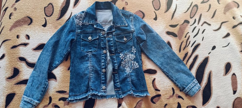 Джинсовка на дівчинку