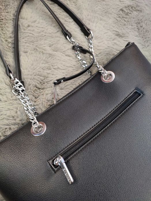 Carteira de ombro preta