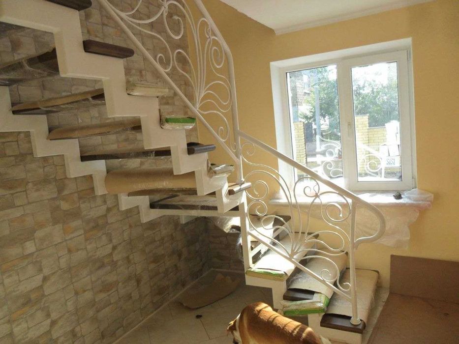 Вироби з металу під замовлення - ворота, навіси, сходи, козирки, інше