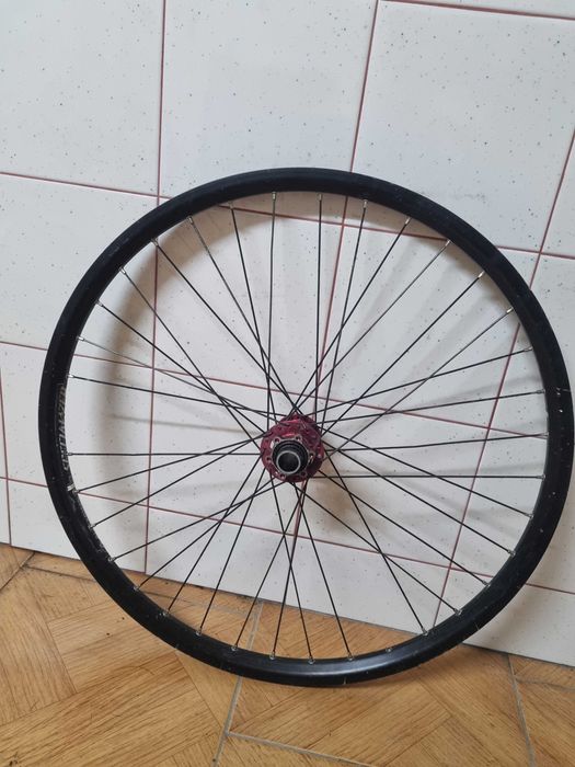 Roda Specialized 26 20mm DH - Bom Estado