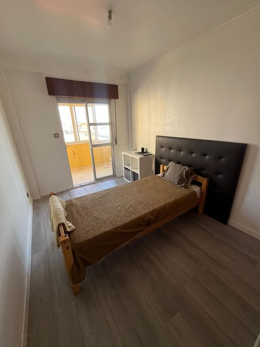 Aluga-se quarto na Tapada das Merces