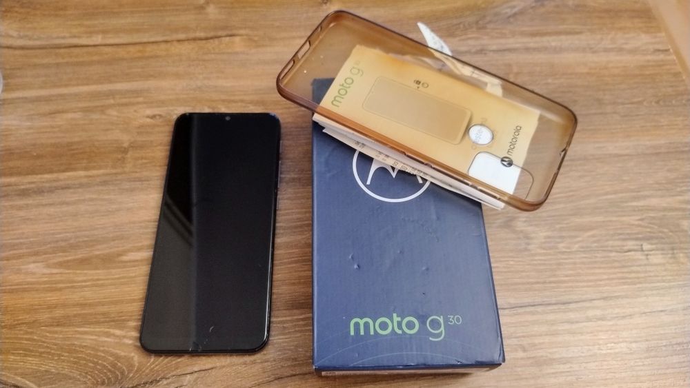 Smartfon MOTOROLA G30 6/128 Dark Pearl