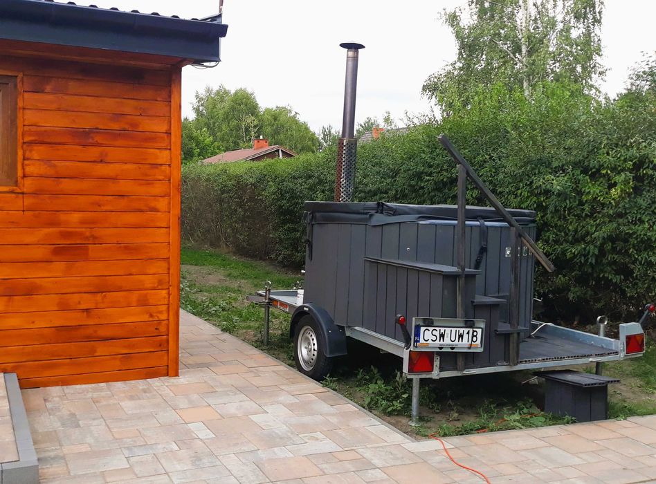 Domek letniskowy całoroczny nad jeziorem Skrzyneckim z jacuzzi