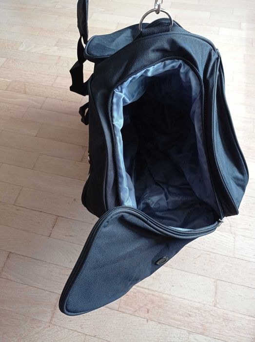 Torba walizka Nissan