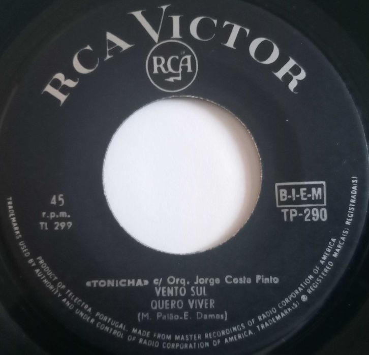 Tonicha	- - - - -	Boca de Amora	- - - - -	EP