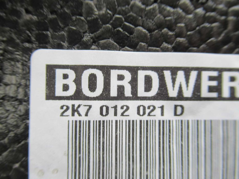 Zestaw narzędzi podnośnik trójkąt wkrętka komplet VW Caddy Skoda nowe