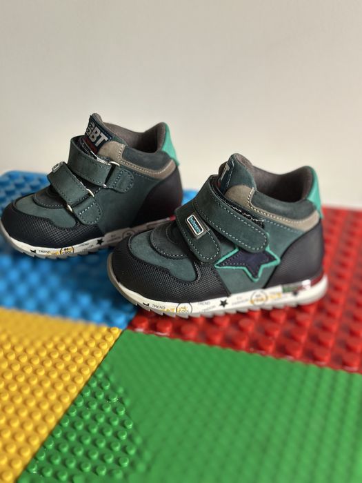 Чоботи  осінні дитячі   20р.