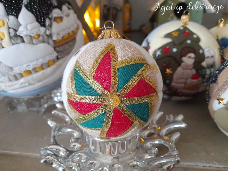 Bombka kimekomi choinka