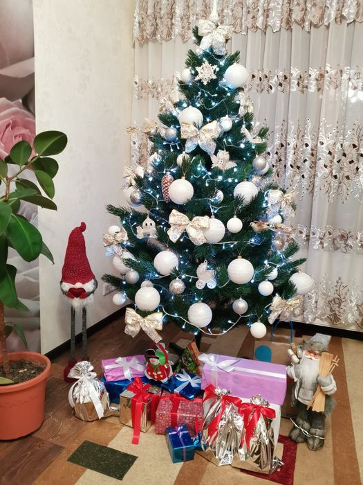 Ялинка штучна сосна